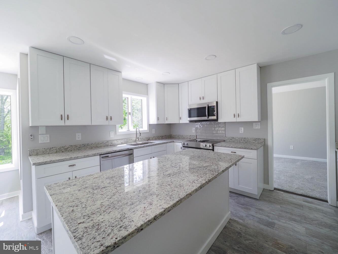 603 Harbor Drive Annapolis, MD 21403 - Photo 15 of 65