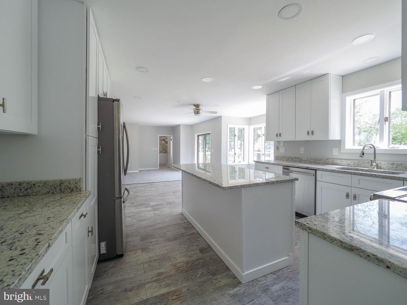 603 Harbor Drive Annapolis, MD 21403 - Photo 20 of 65