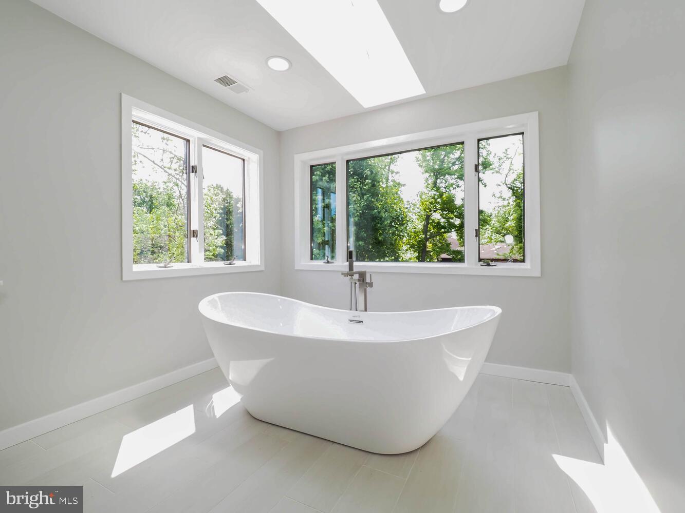 603 Harbor Drive Annapolis, MD 21403 - Photo 35 of 65