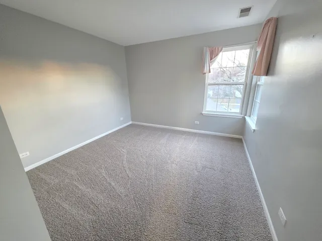 $2,300 | 3076 Kentshire Circle, Unit 3076, Naperville, IL 60564