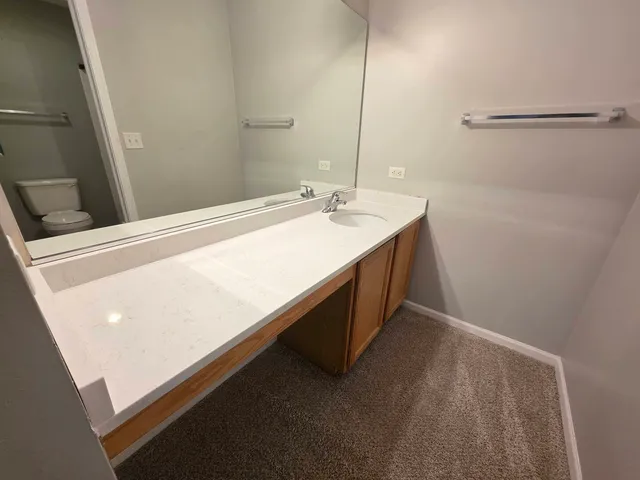 $2,300 | 3076 Kentshire Circle, Unit 3076, Naperville, IL 60564