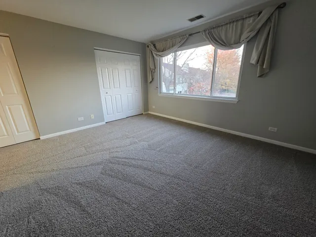 $2,300 | 3076 Kentshire Circle, Unit 3076, Naperville, IL 60564