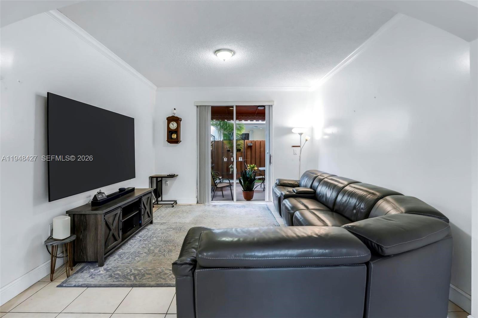 8735 Southwest 158th Path Miami, FL 33193 - Photo 7 of 50