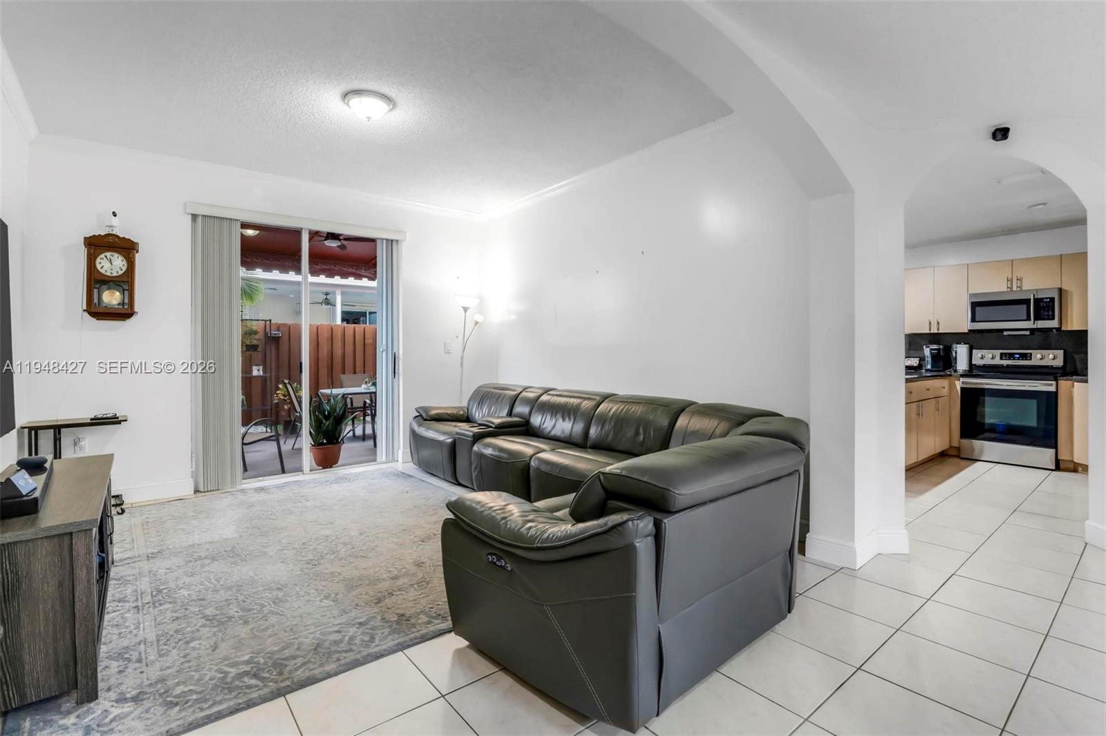 8735 Southwest 158th Path Miami, FL 33193 - Photo 9 of 50