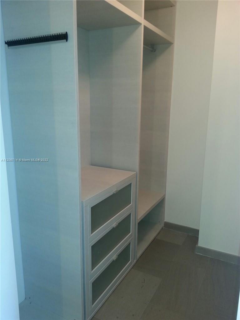 68 Southeast 6th Street, Unit 1908 Miami, FL 33131 - Photo 9 of 15