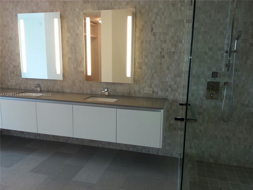 68 Southeast 6th Street, Unit 1908 Miami, FL 33131 - Photo 10 of 15