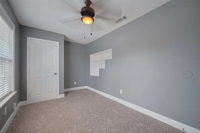 $299,999 | 5822 Shurmard Drive, Houston, TX 77092