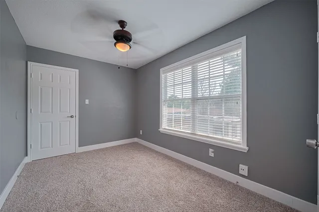 $299,999 | 5822 Shurmard Drive, Houston, TX 77092