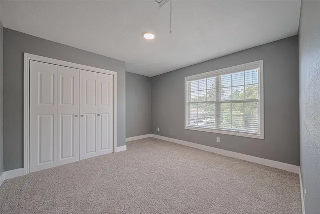 $299,999 | 5822 Shurmard Drive, Houston, TX 77092