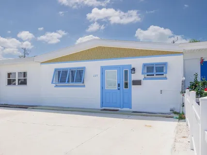 $739,990 | 449 63rd Street, Holmes Beach, FL 34217