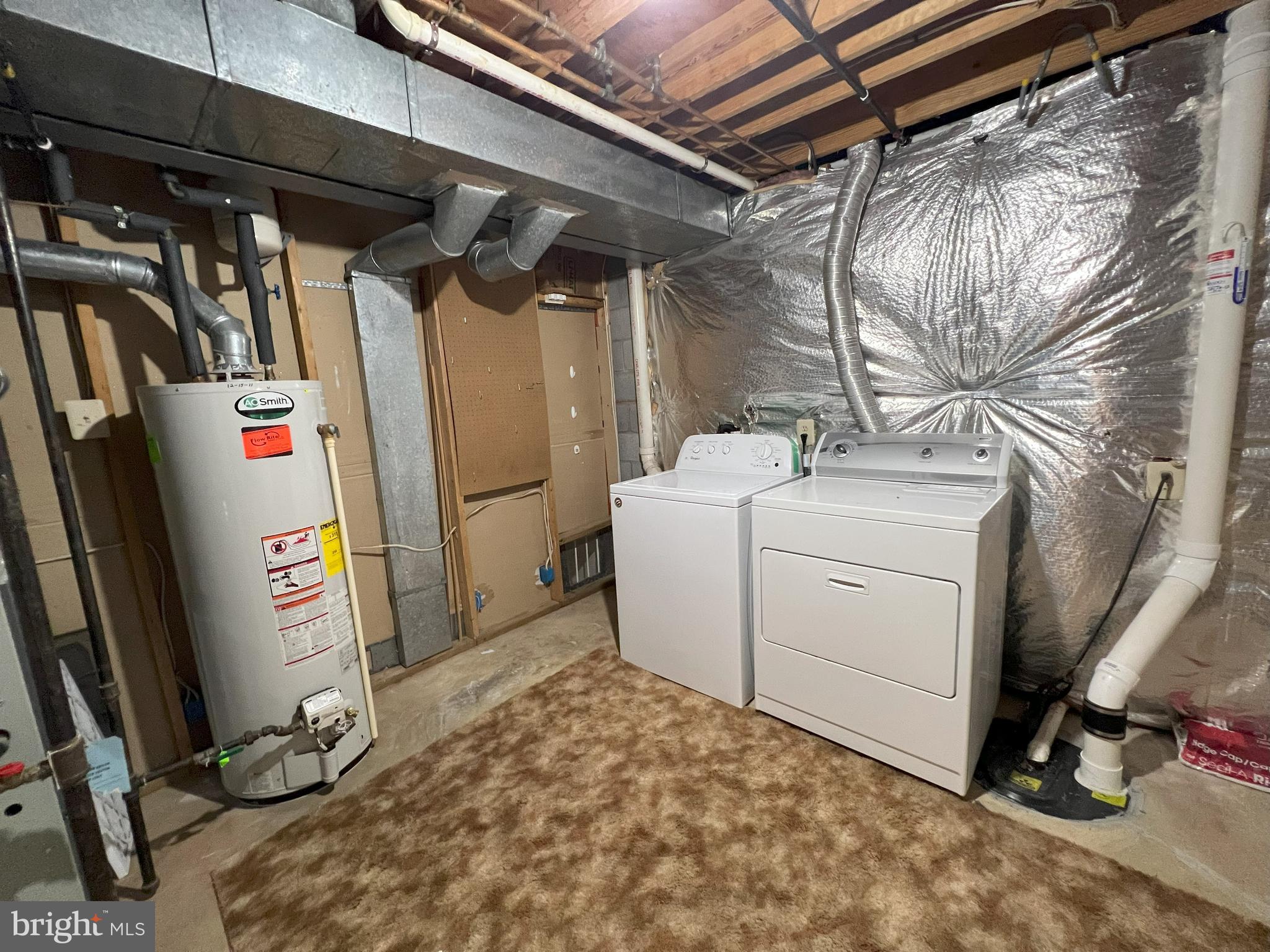14027 Great Notch Terrace North Potomac, MD 20878 - Photo 24 of 27 a utility room with dryer and washer