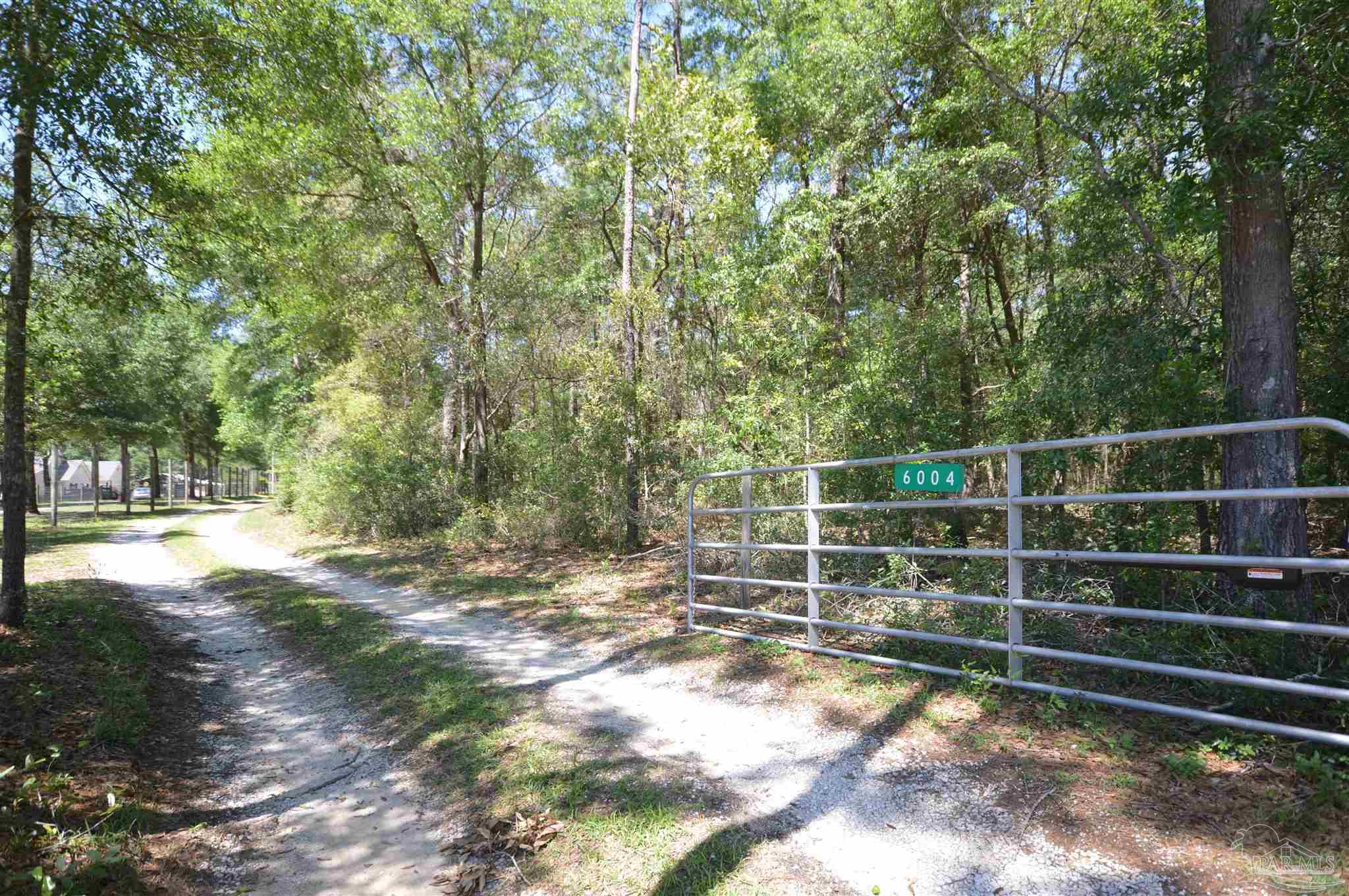 6004 Willard Norris Road Milton, FL 32570 - Photo 3 of 41 Gallery Image 3