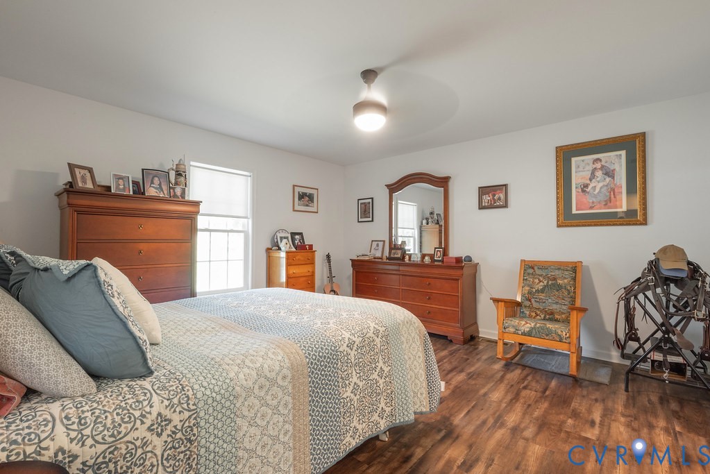 4336 Hells Bend Road Palmyra, VA 22963 - Photo 15 of 35 Spacious room featuring wood-finish flooring, a ce