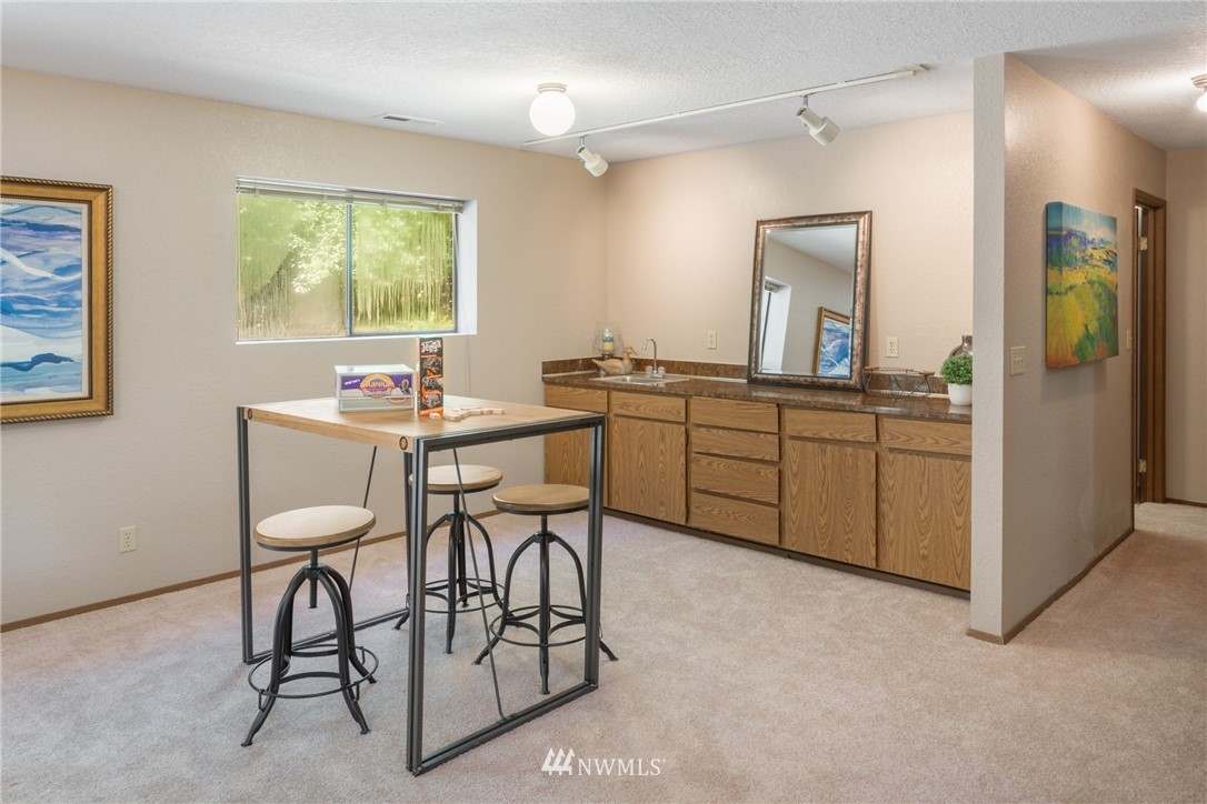 10507 Northeast 151st Street Bothell, WA 98011 - Photo 22 of 25 Gallery Image 22
