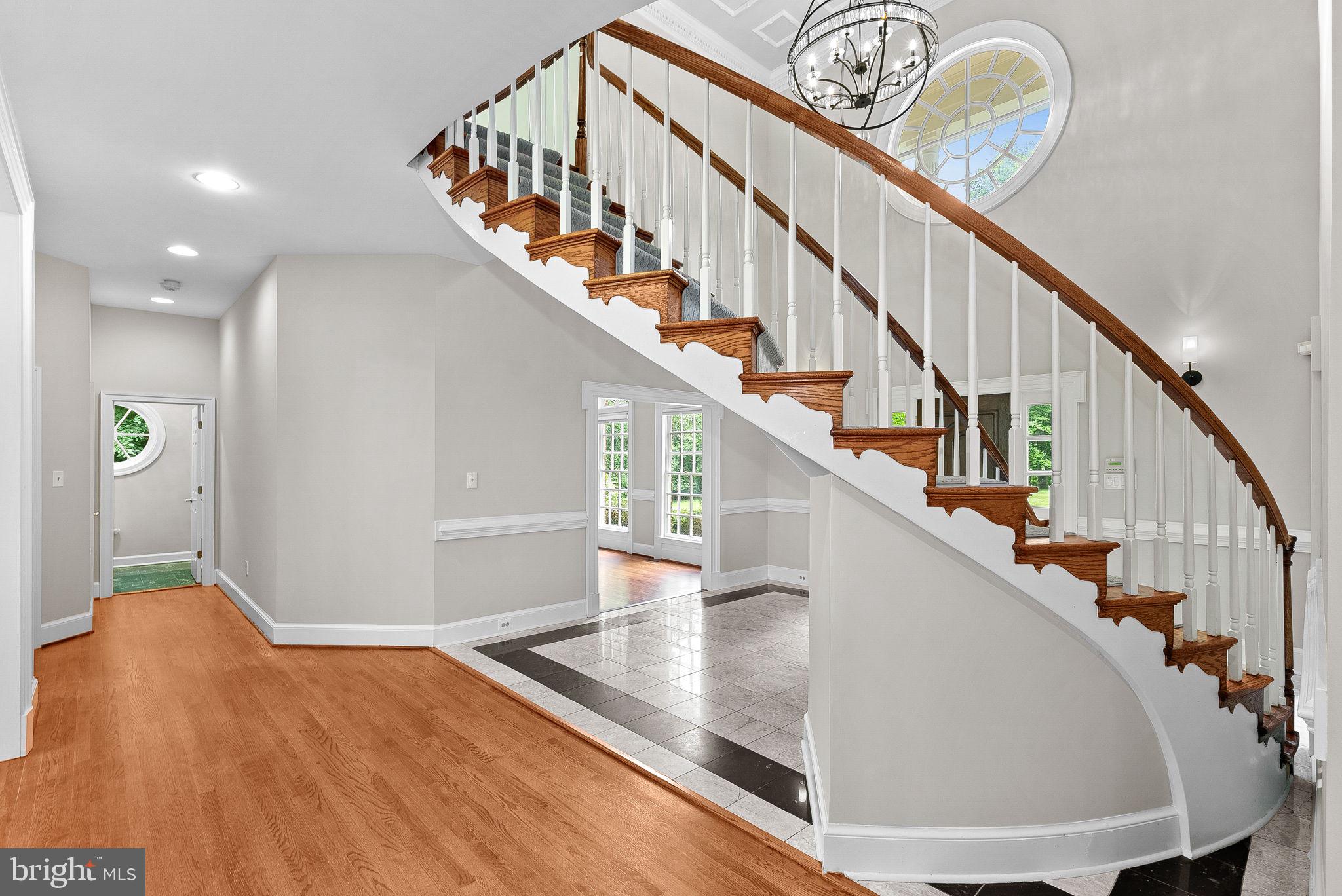 190 Falcon Ridge Road Great Falls, VA 22066 - Photo 5 of 122