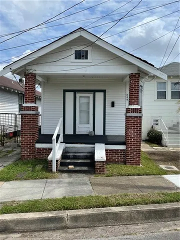 $115,000 | 209 Governor Hall Street, Gretna, LA 70053