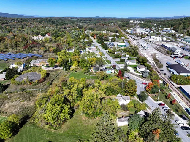 $499,000 | 29 Middle Seymour Street, Middlebury, VT 05753