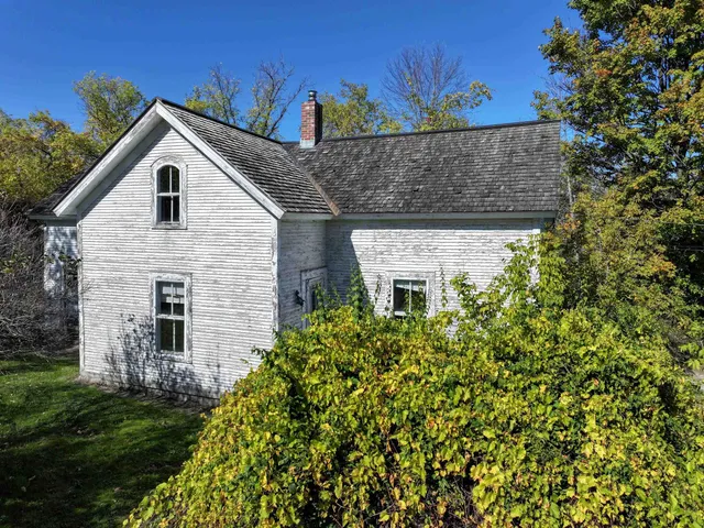$499,000 | 29 Middle Seymour Street, Middlebury, VT 05753