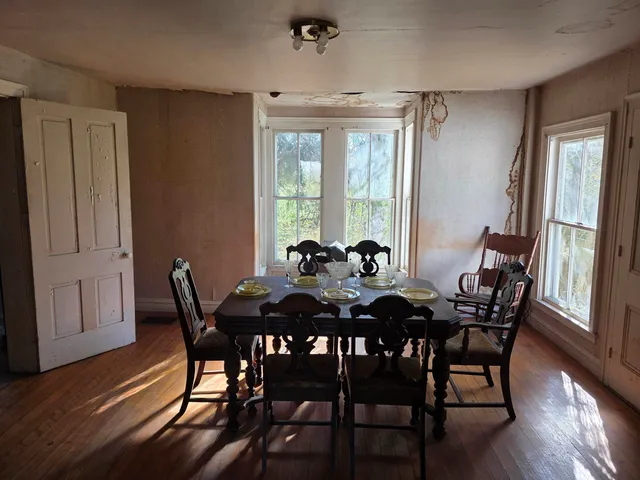 $499,000 | 29 Middle Seymour Street, Middlebury, VT 05753