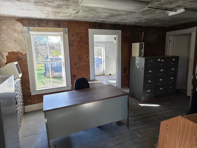 $499,000 | 29 Middle Seymour Street, Middlebury, VT 05753