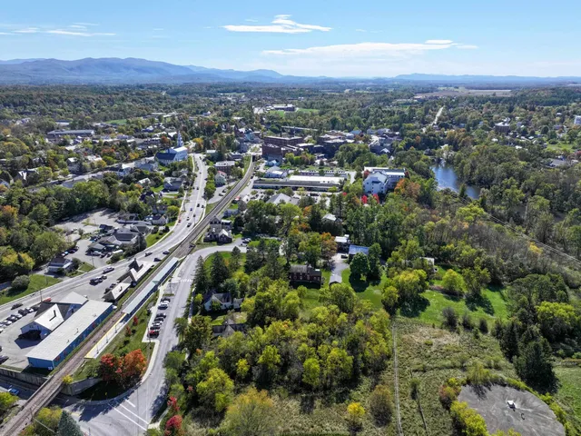 $499,000 | 29 Middle Seymour Street, Middlebury, VT 05753