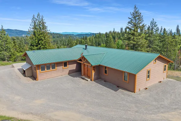 $849,000 | 16027 North Koth Road, Newman Lake, WA 99025