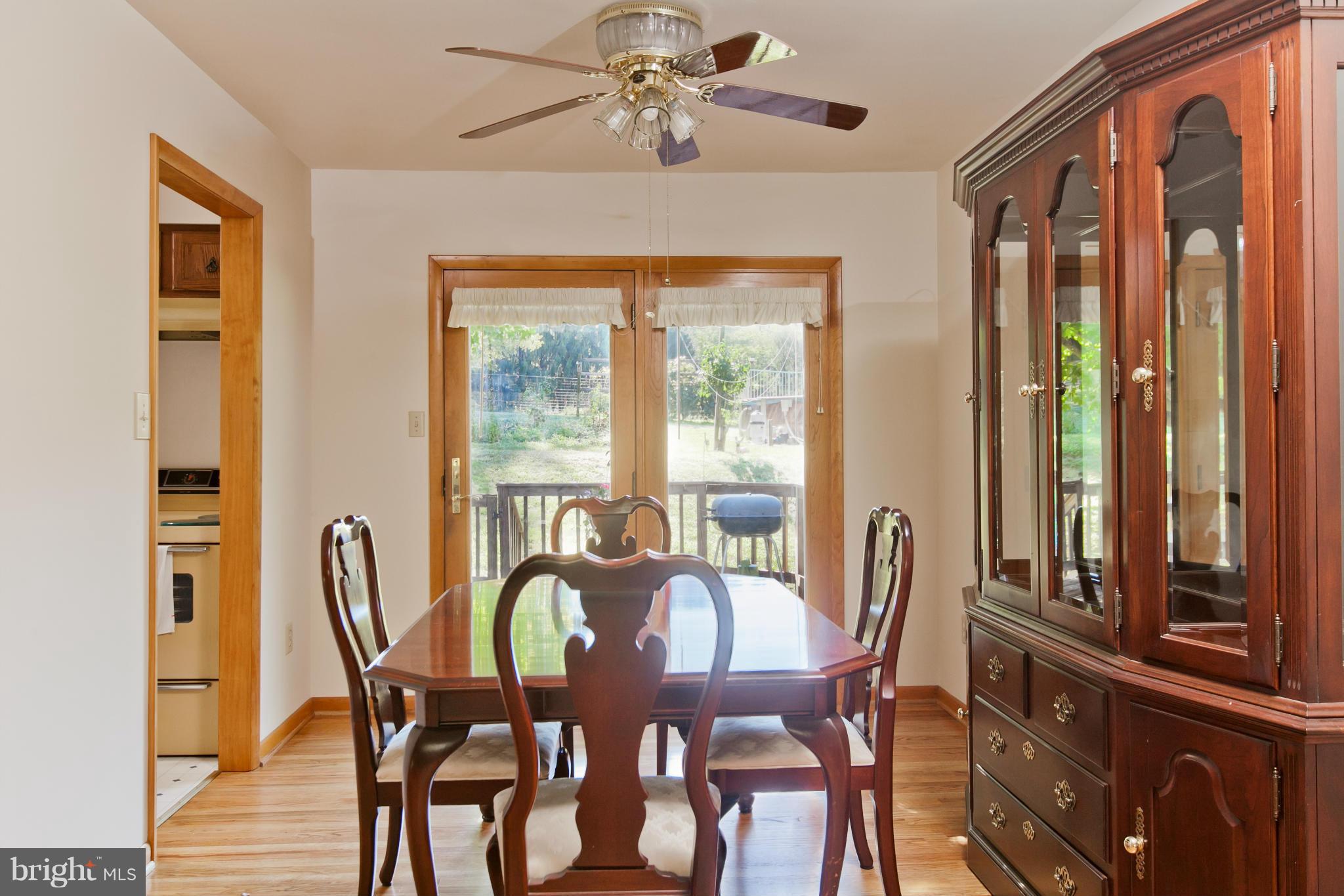 4921 Buffalo Road Mount Airy, MD 21771 - Photo 18 of 30 Dining Room
