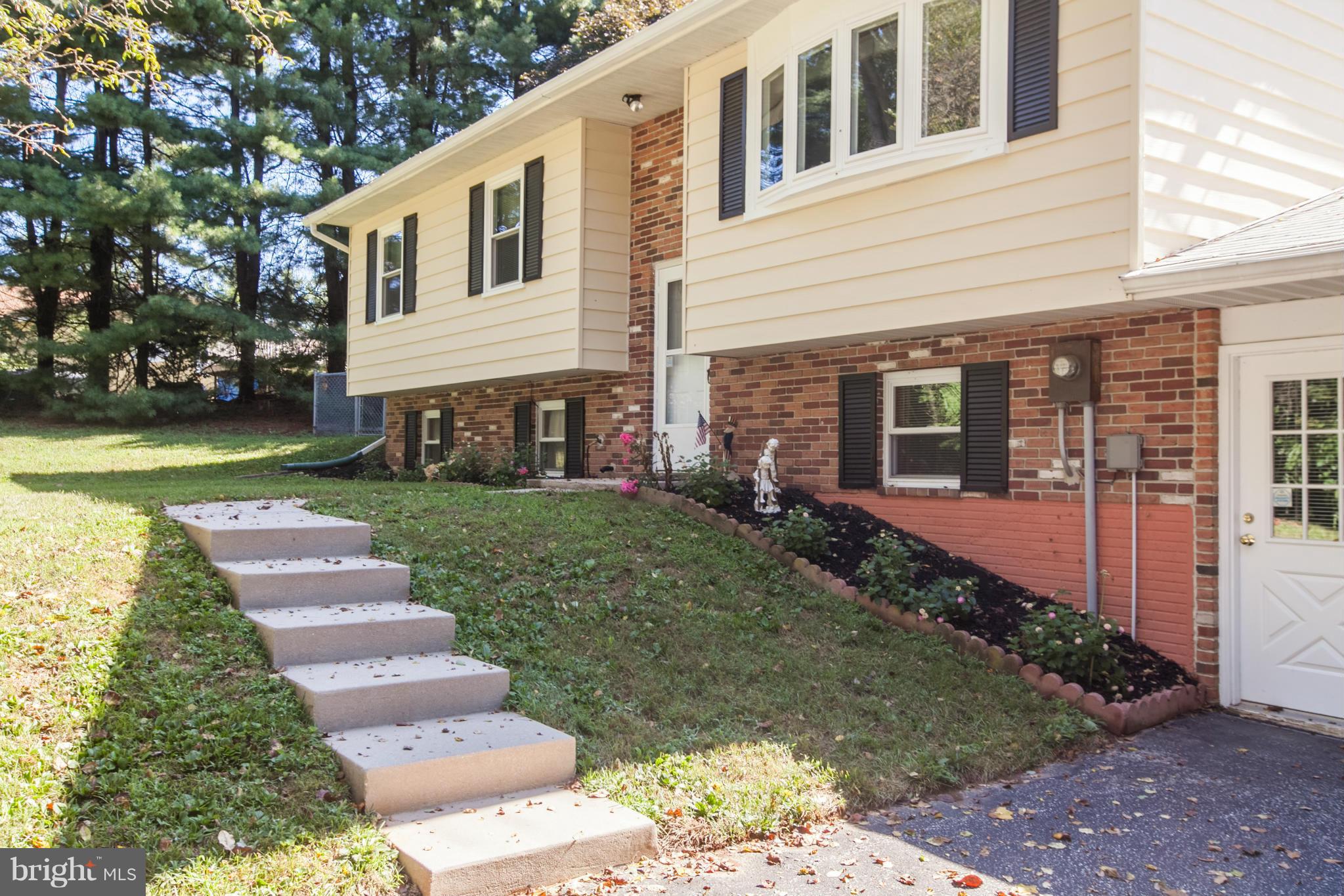 4921 Buffalo Road Mount Airy, MD 21771 - Photo 4 of 30 Exterior (Front)