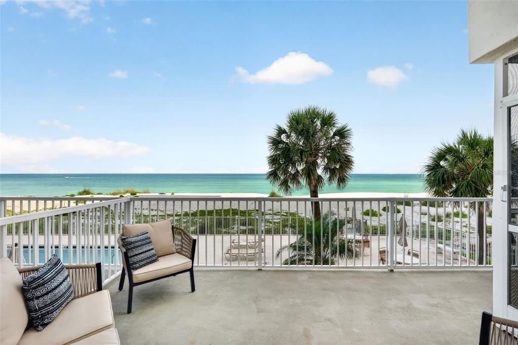 633 Alhambra Road, Unit 205 Venice, FL 34285 - Photo 8 of 36 Gallery Image 8