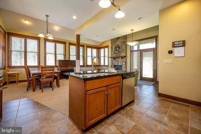 $759,000 | 105 Mountain Overlook Court, McHenry, MD 21541