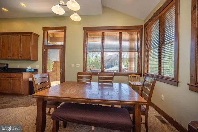 $759,000 | 105 Mountain Overlook Court, McHenry, MD 21541