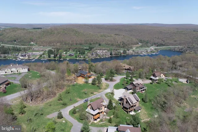 $759,000 | 105 Mountain Overlook Court, McHenry, MD 21541