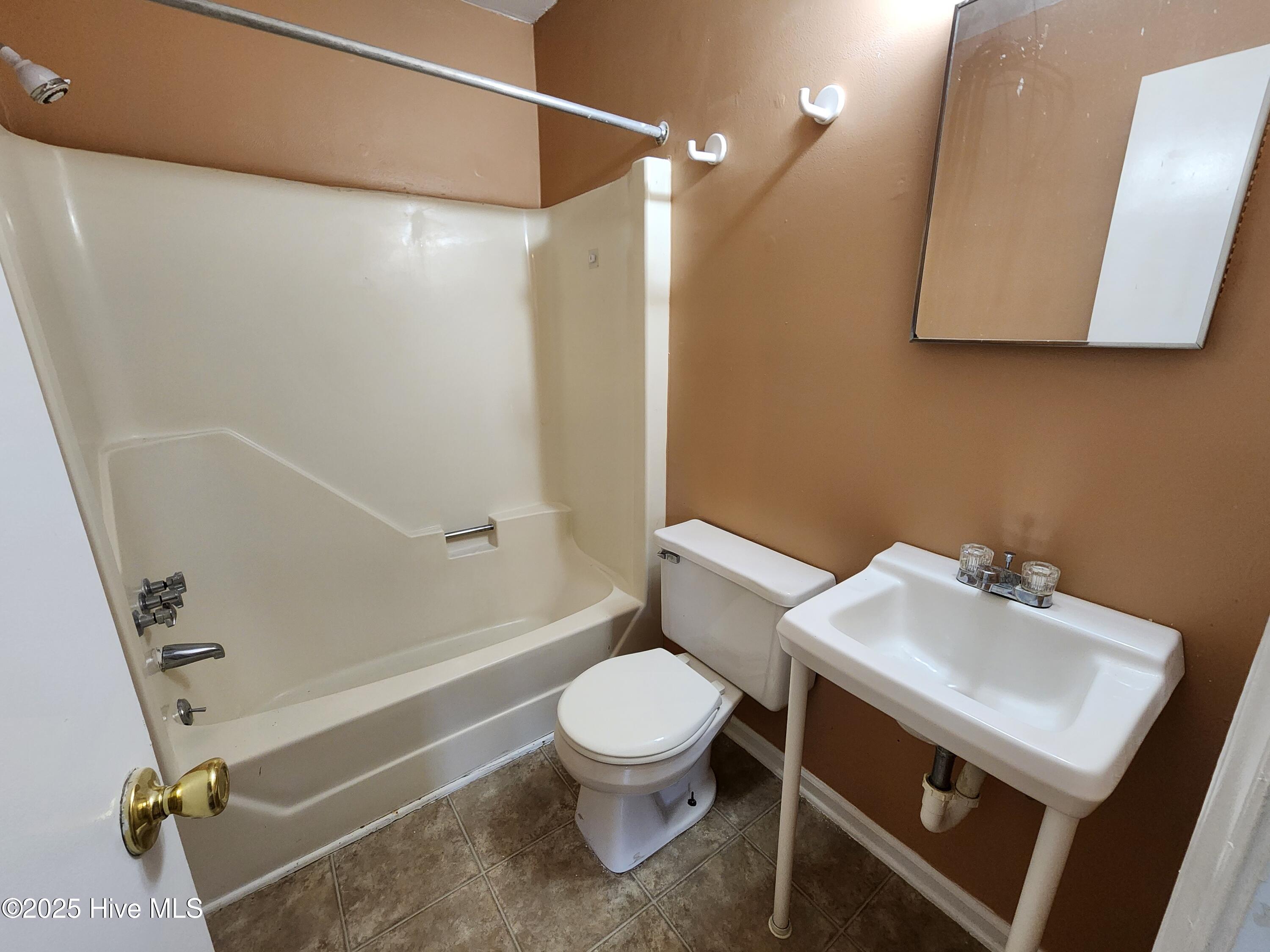 1619 Halltown Road, Unit 2 Jacksonville, NC 28546 - Photo 8 of 10 8