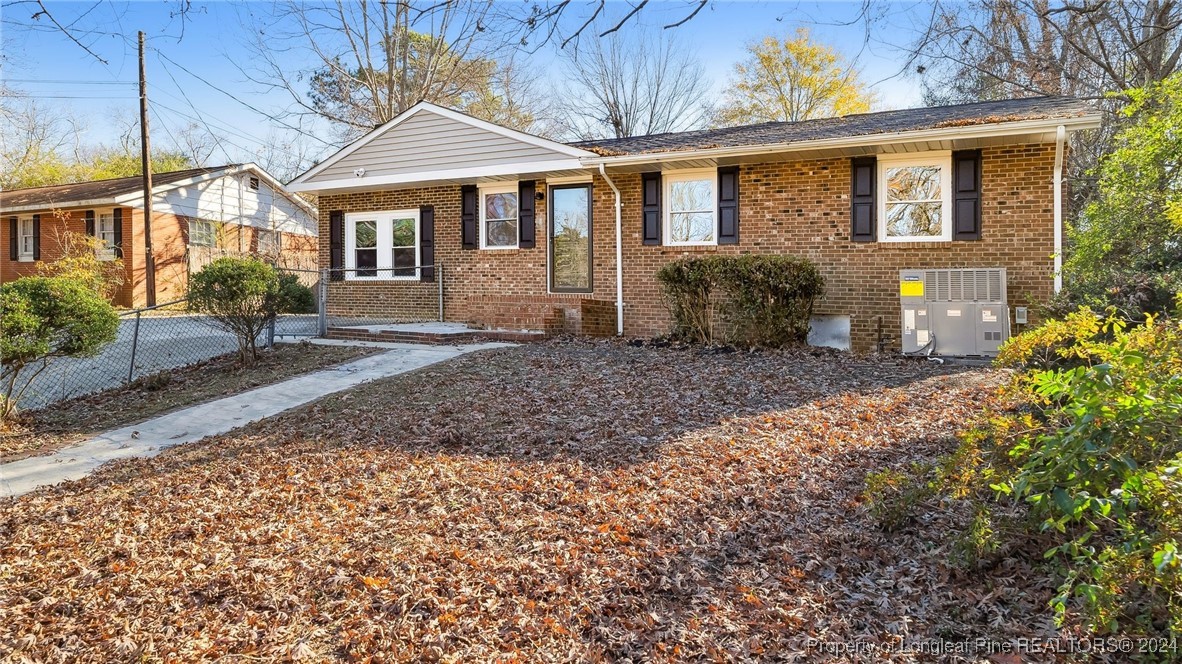225 Lansdowne Road Fayetteville, NC 28314 - Photo 3 of 35 Gallery Image 3