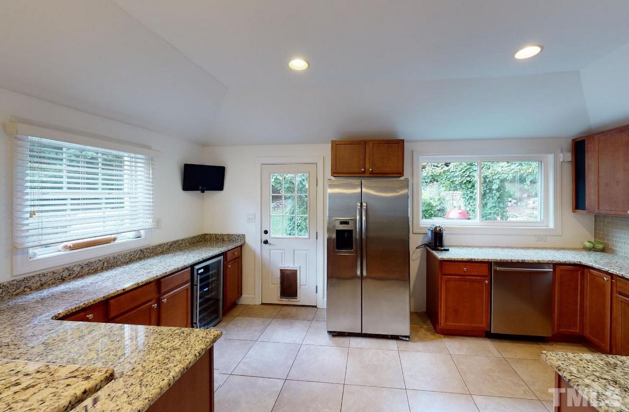 2706 Gordon Street Raleigh, NC 27608 - Photo 5 of 17
