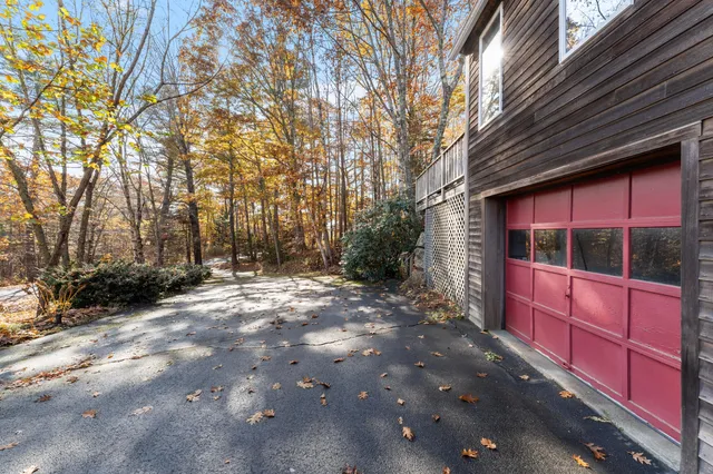 $629,000 | 6 Abenaki Road, Boothbay Harbor, ME 04538