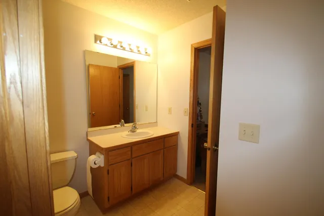 $225,000 | 23092 Bittersweet Street Northwest, St. Francis, MN 55070