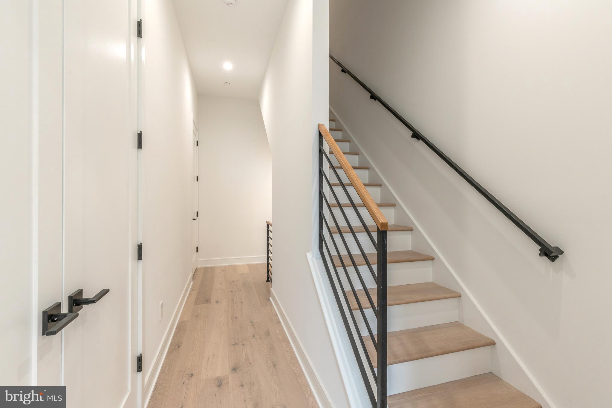 416 Rector Street, Unit B Philadelphia, PA 19128 - Photo 16 of 36