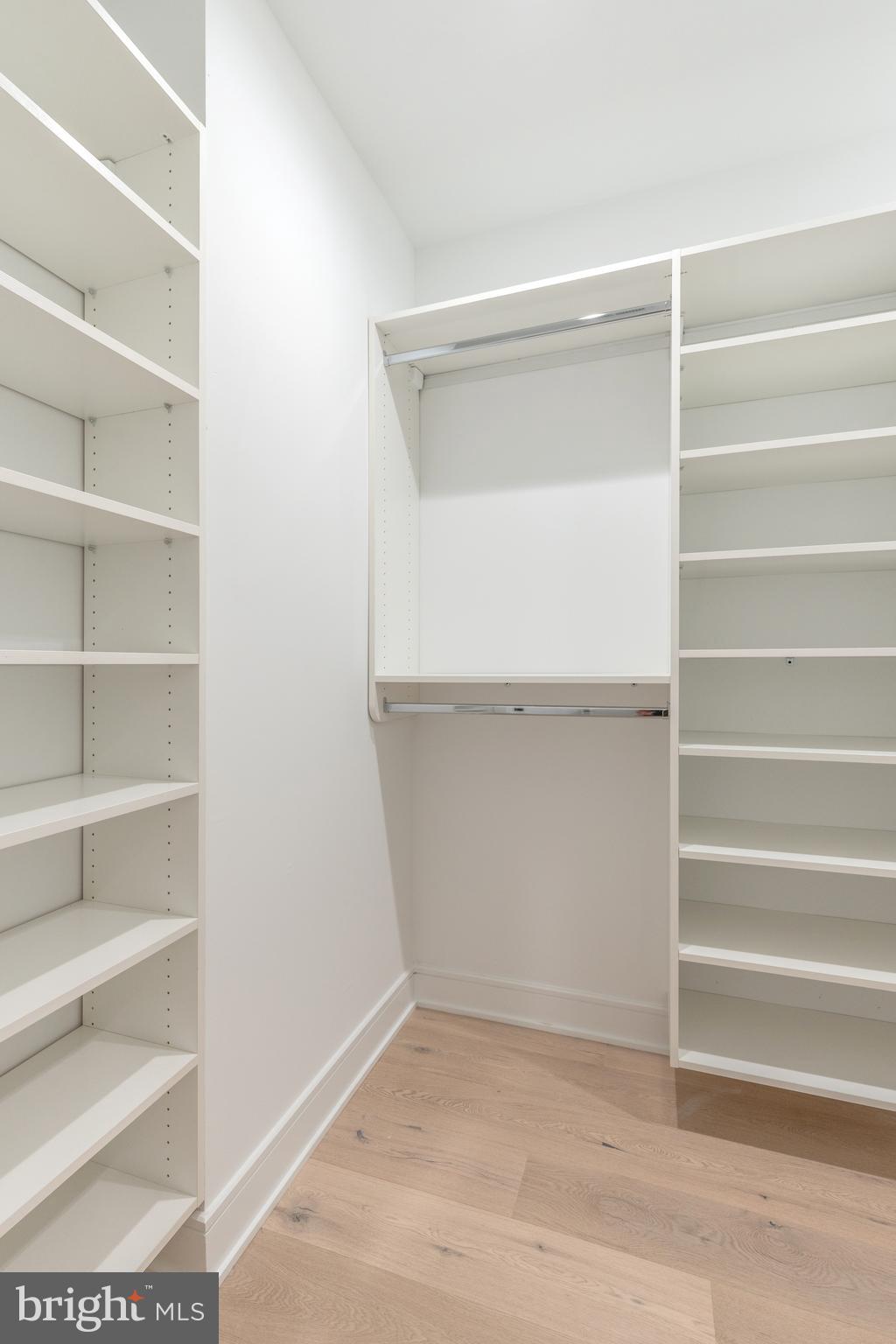 416 Rector Street, Unit B Philadelphia, PA 19128 - Photo 18 of 36