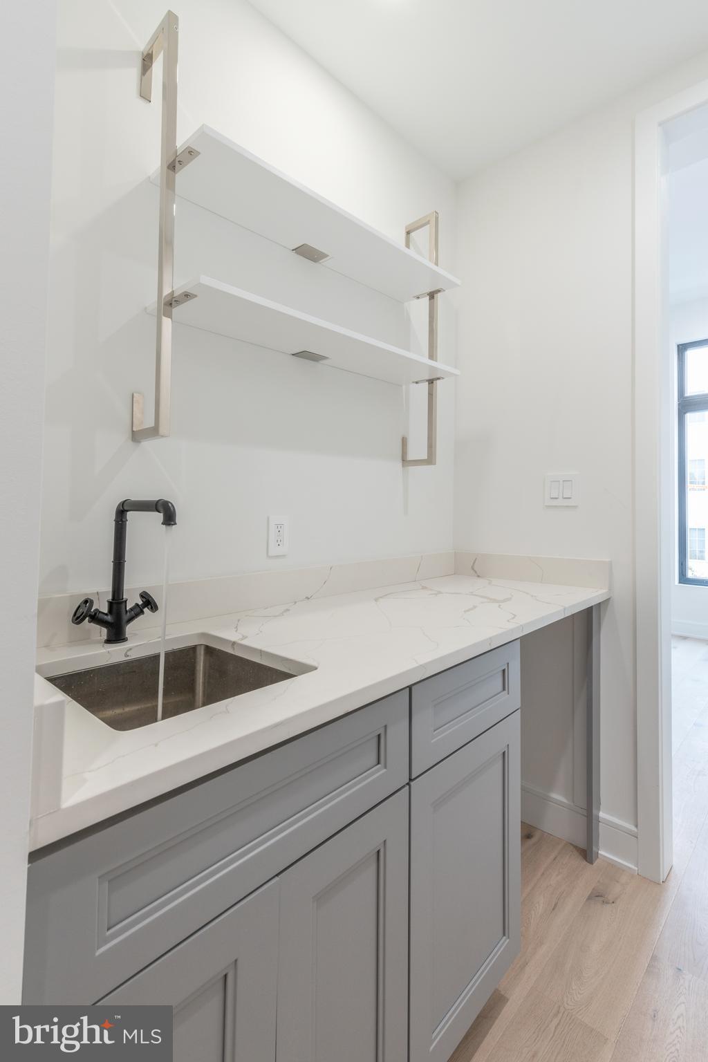 416 Rector Street, Unit B Philadelphia, PA 19128 - Photo 26 of 36