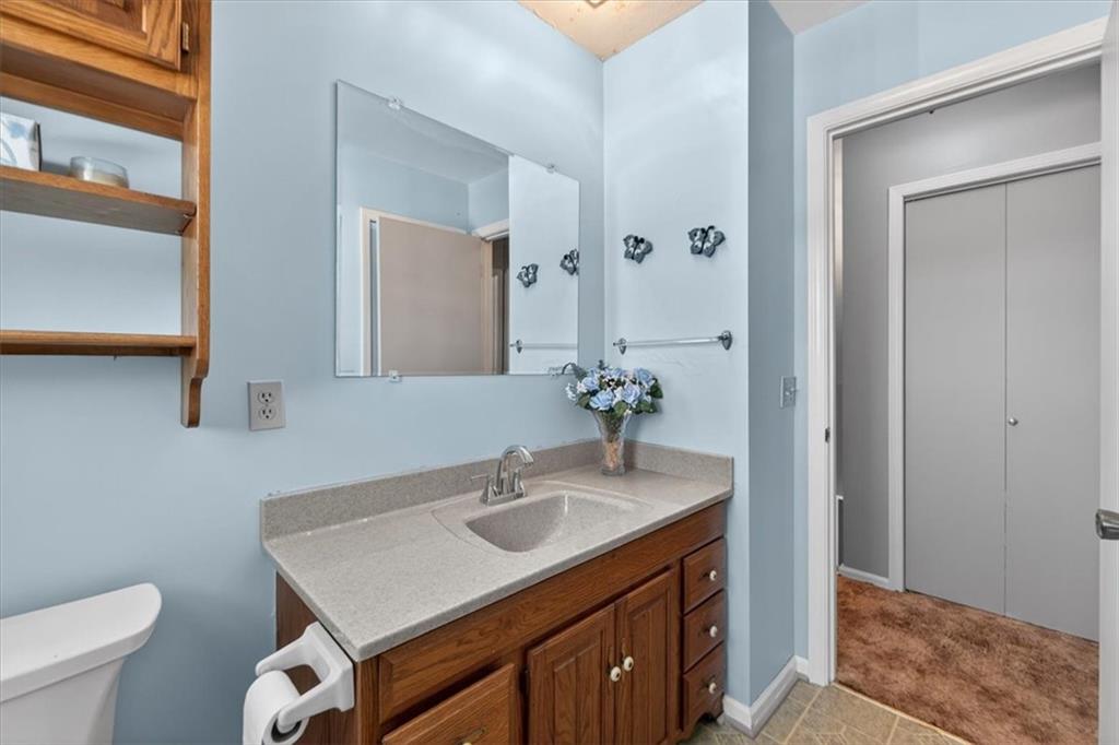 24960 Earnest Road Lane, KS 66042 - Photo 24 of 37