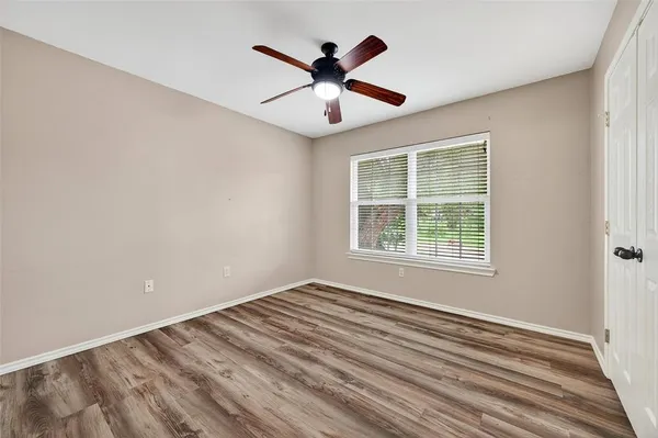 $1,100 | 907 West Birge Street, Sherman, TX 75092