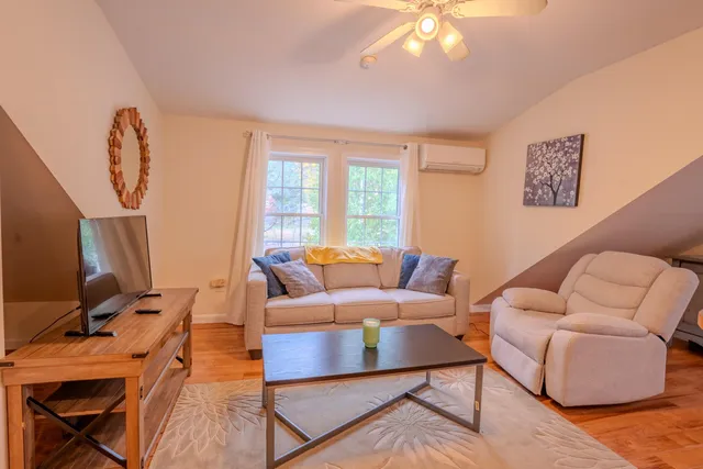 $888,888 | 8 Louis Lane, Lincoln, NH 03251