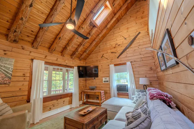 $888,888 | 8 Louis Lane, Lincoln, NH 03251