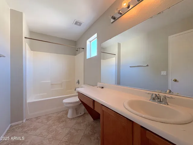 $1,700 | 6628 West Johnson Street, Phoenix, AZ 85043