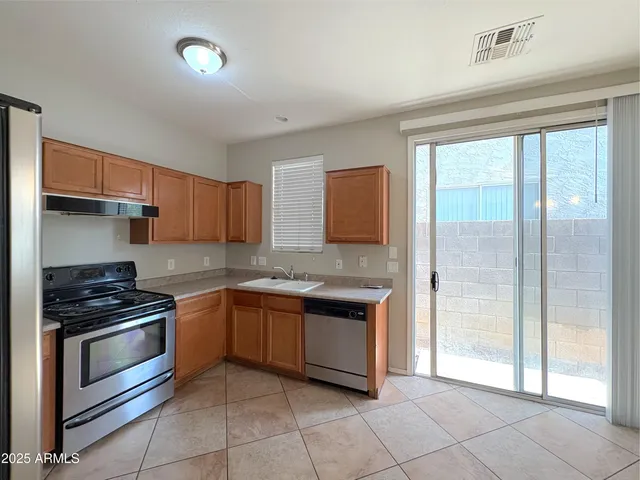 $1,700 | 6628 West Johnson Street, Phoenix, AZ 85043