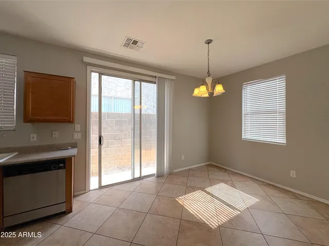 $1,700 | 6628 West Johnson Street, Phoenix, AZ 85043