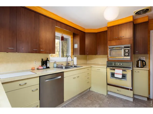 $1,800,000 | 1930 Bluebell Avenue, Boulder, CO 80302