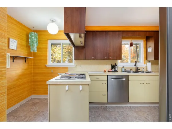 $1,800,000 | 1930 Bluebell Avenue, Boulder, CO 80302