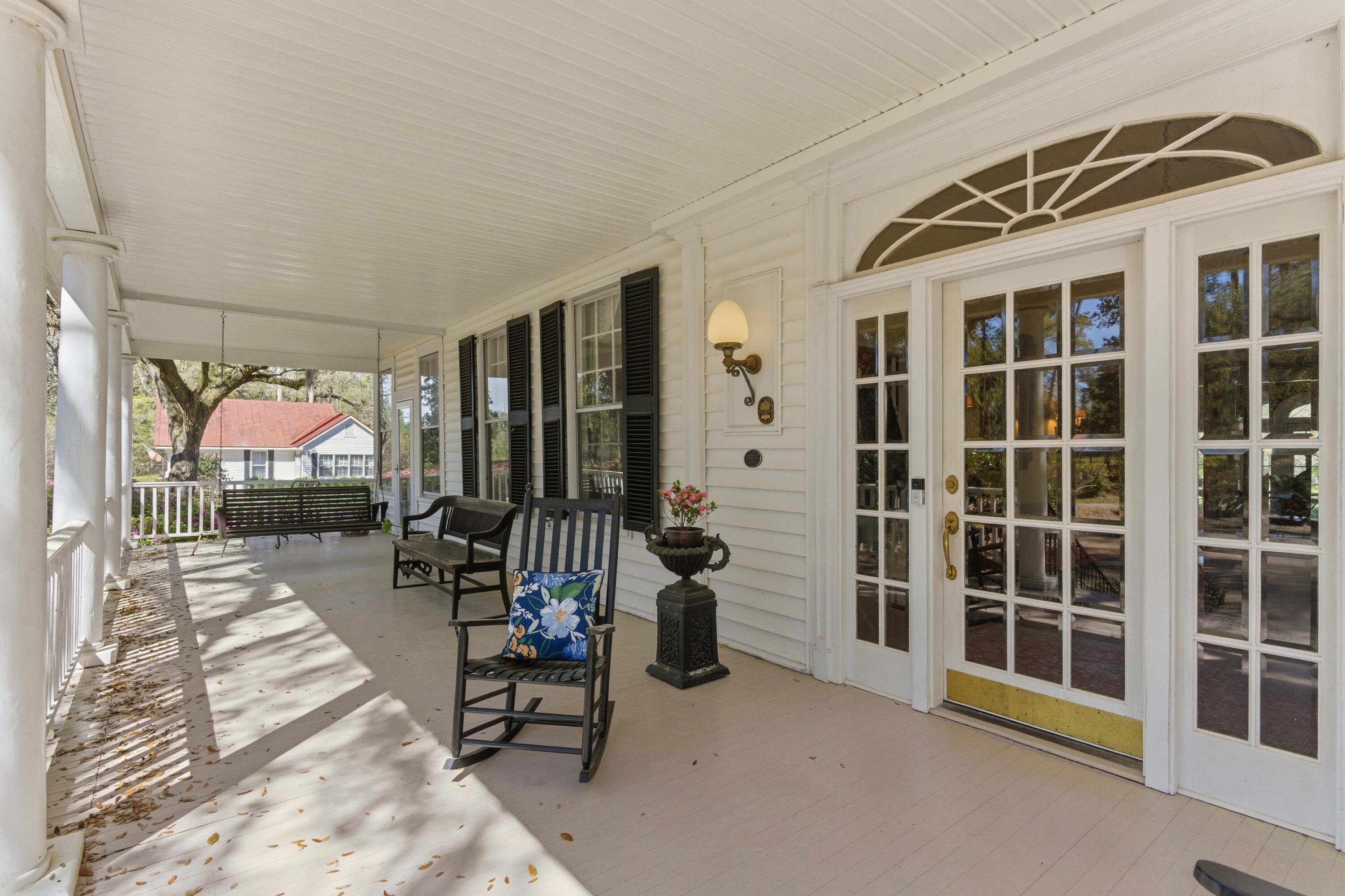 527 Wichman Street Walterboro, SC 29488 - Photo 23 of 107 10